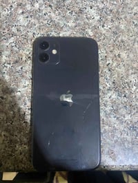 ايفون 11 • بطارية ١٠٠ • شروخ بالضهر