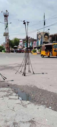 ورحمة الله الي يريد تسيس مجاري وصحيات عنوان قرب مطعم الامير الرقم 0770...