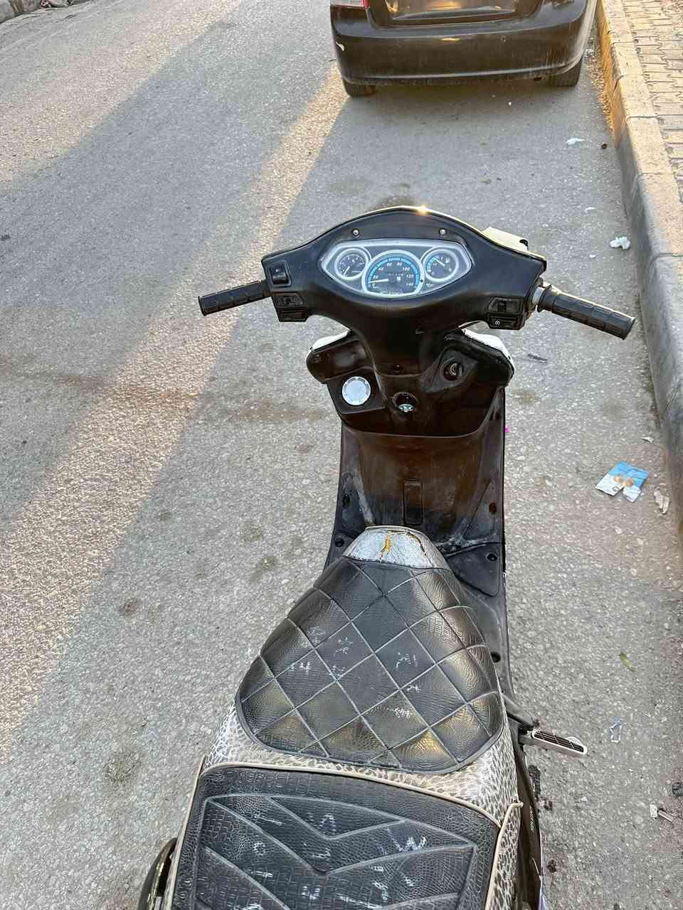 دراجه كامكو البيع جديد كلش كل نقص مابيه مكفوله من كلشي مكينه جديده شلعه معدال وفول السعر 350بي مجال ***********
