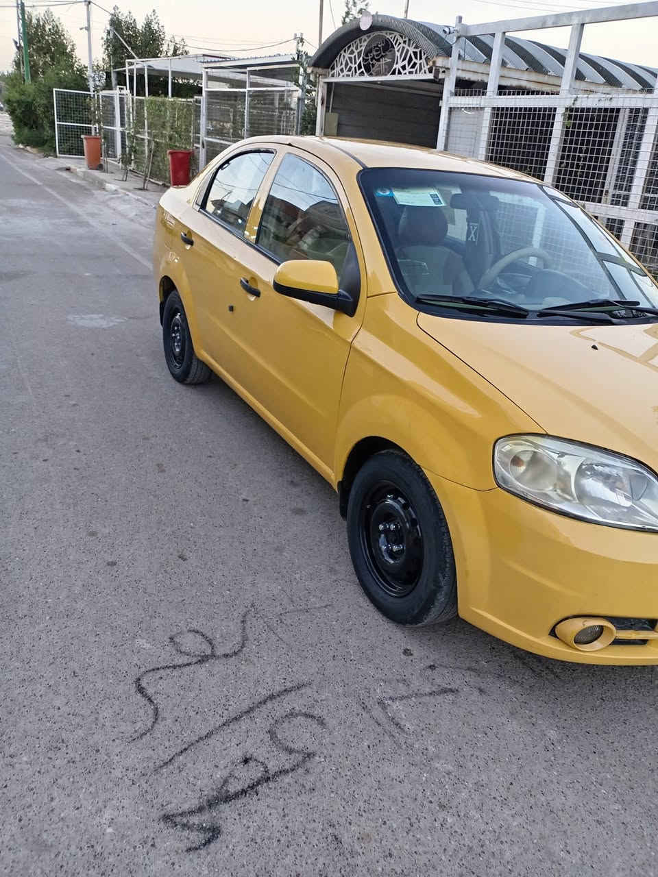 سلام عليكم افيو شركه العامه موديل ٢٠١١ بدون ضربه او صبغ كير مكينه صدر بدون تبخير او تنقيص تخم تاير باتري جديد مصفره غرامات وهيه تبريد تدفه شغال  سنويه ٢٨ رقم بغداد نكليزيه العنوان بغداد حي صدام سعر ٦٣ تلفوان ***********
