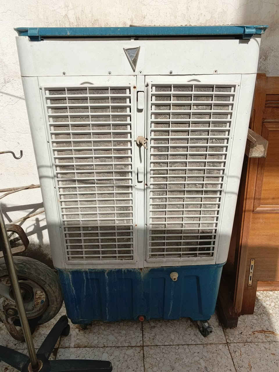 السلام عليكم 
سرير منام نفر خشب صاج اصلي جاهزه للبيع ومبرده داخليه للبيع في بغداد/ الصليخ 
ه‍/***********
