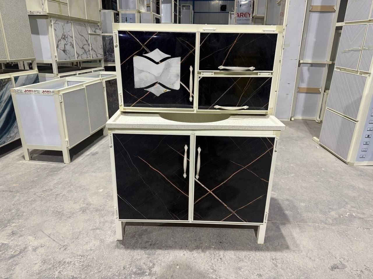 سنك مع ملحق قياس متر المغسله مرمر 
 السعر 155


**إذا كنت صاحب هذا الإعلان وتريد حذفه لأي سبب، رجاءا أرسل رسالة إلى الدعم الفني**