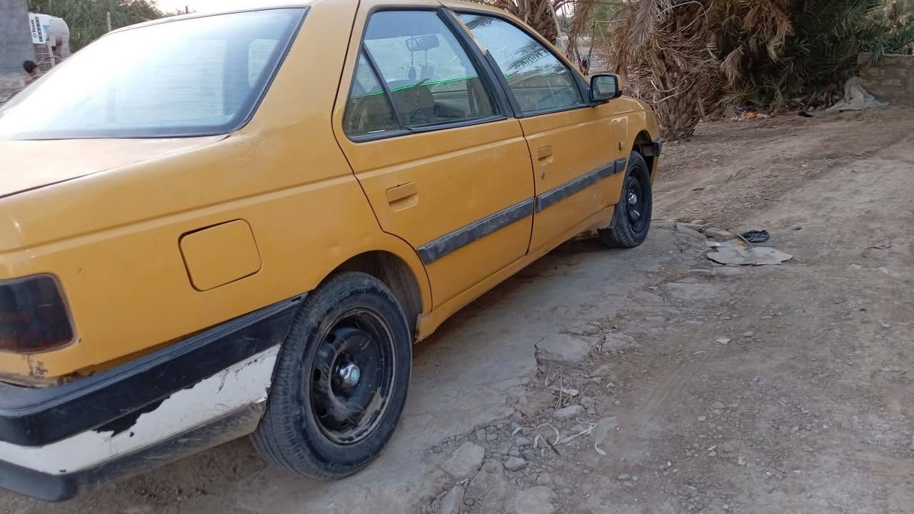 سلام عليكم سياره البيع بيجو مديل 2016 راعيه موجود عليه غرامه وهيه عنوان الدوانيه الحمزة رقمي   *********** بيكم اغير وتتدلون سعره 18 بيه مجال
