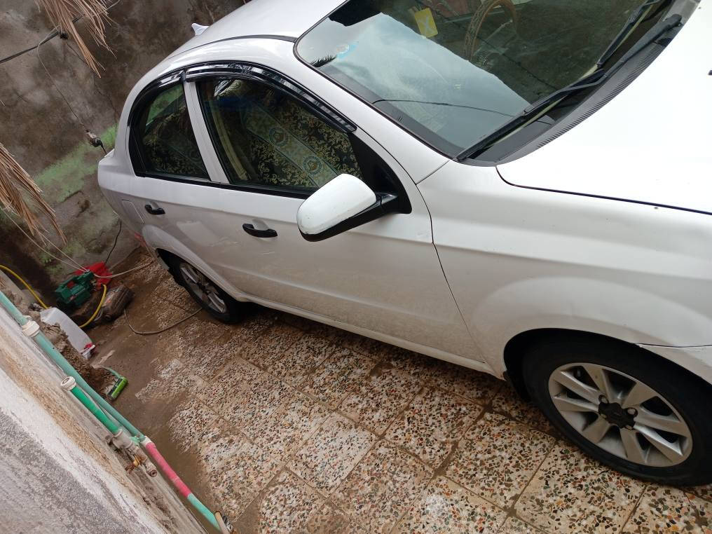 سلام عليكم سيارة افيو خليجي للبيع موديل 2011سيارة بيهة جاملق الامامي امبدل  ولباقي كما موضح بصورةلخياسات وبيهة دحجات بسيطه مكينة مفتوح ١٤٠٠ كير عادي تبريد شغال سيارة بسمي سنوية ٣٠ تنتهي سعر ٥٥ وبيهة مجال قليل رقم الهاتف *********** البصرة, العراق
