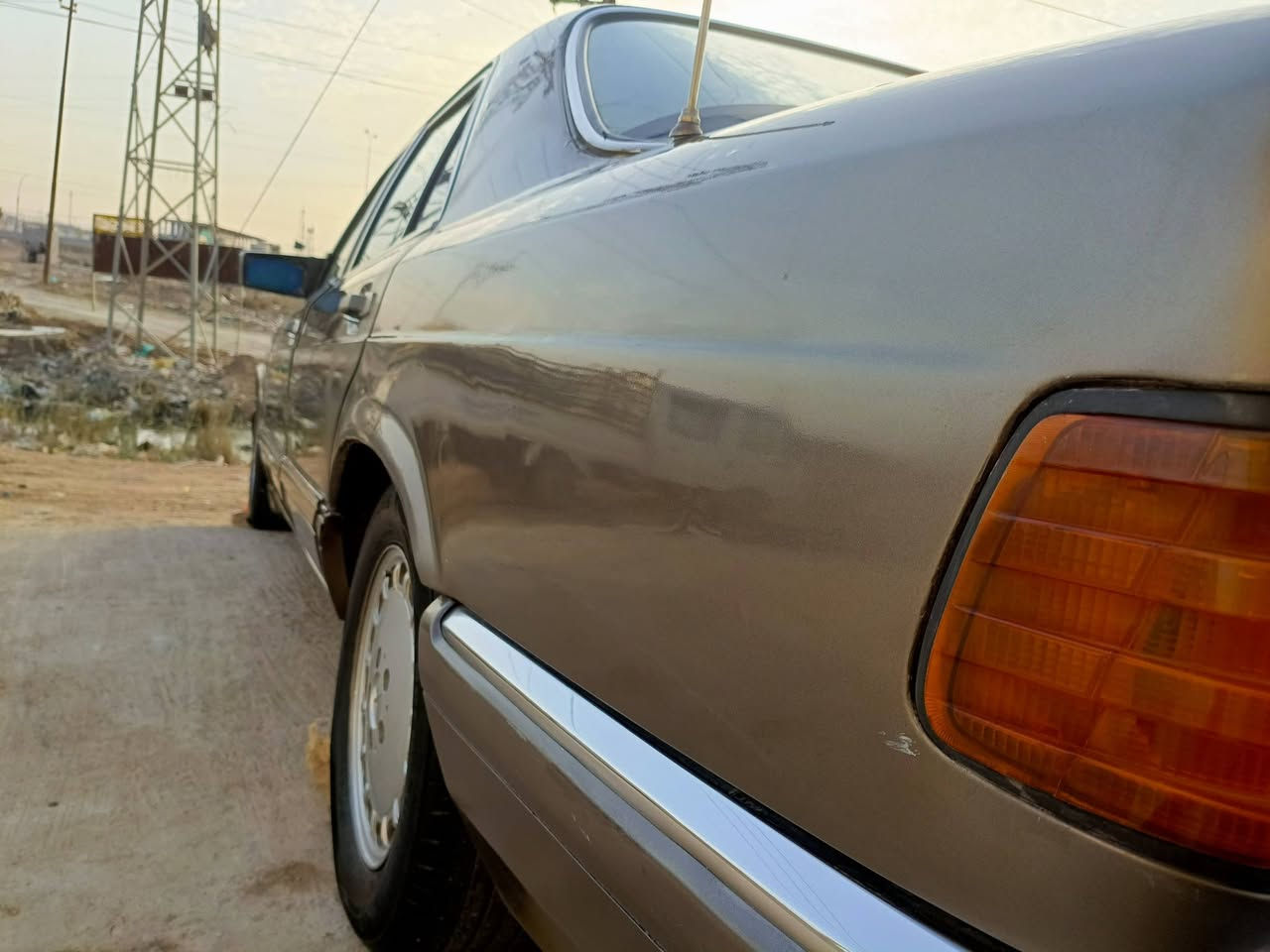 رئاسي موديل 90 مكينه ياباني سيارة حلوه وجاهزه رقم أنبار تبريد ثلج    دواخل حلوه نصبتهه حلوه للأستفسار اتصل وبالخدمه *********** السعر 34
