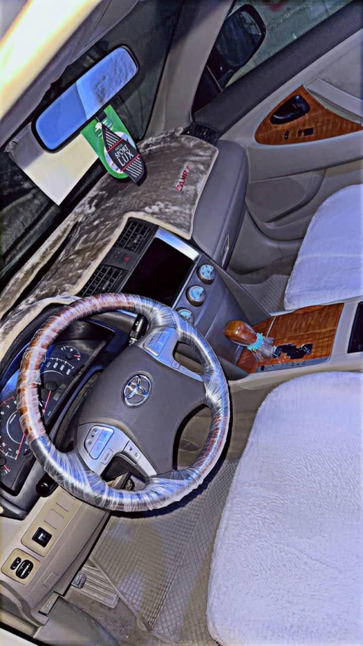 توێتا كامری ٢٠١٠ GL يەك پارچەی بۆياخ لەگەڵ دوو بست لە بۆنيت و سەر سنوقی كامل تەشفيتم كردوە ڕۆن كەمكردن و سەرف و تەبريت هەموی بەشەرت  تۆزێك وردە و قەڵەمكاری هەيە 
لە سلێمانیم. سعری 113 وەرەقە و مەجالێ بريانە
 
***********  ڤايبه ر  وه تسه پ  هه موى لەسە السليمانية, العراق
