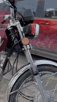 سلام عليكم 
دراجه للبيع 
25 ما مفتوحه  كلك بس وصل 
المجر ناحية العدل ***********
