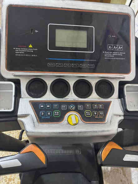 جهاز جري مستعمل مع قرص وحزام وماطور تدليل يتحمل وزن 155 كيلو 
تلفون ***********
السعر الكل 250 الف دينار كربلاء
