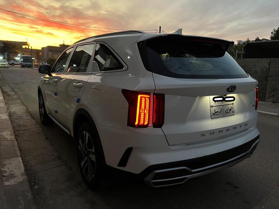 سورنتو ٢١ للبيع
السلام عليكم 
سورنتو 2021 خليجي للبيع
السيارة ٦ سلندر
٧ راكب ، كشنات كهرباء ، جنطة كهرباء
بصمتين ، تشغيل عن بعد 
حساسات امامي ، خلفي ، كاميره خلفية
كير عصا ، شاشة كبيرة لمس 
Apple car play
تحكم ستيرن ، تثبيت سرعة 
انارة لد داخلية متغيرة الالوان
كير ، محرك ، شاصي كله مكفول
السيارة ماشية ١٠٦ الف
رقم اربيل القديم سنويه بعدها ما منتهية
——
السيارة بيها بنيد مبدل 
وبيها بارد بالجاملغ الامامي جهة السايق
ايرباك طاك وينزل سعره من السيارة 
سعر السيارة 246 وبيها مجال
مكان السيارة النجف الاشرف
للاستفسار الاتصال
***********
