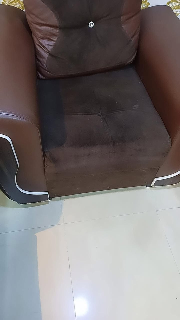 طخم نضيف للبيع 7 امتار السعر ب150 قفل الي يريدو  يكتب تم


**إذا كنت صاحب هذا الإعلان وتريد حذفه لأي سبب، رجاءا أرسل رسالة إلى الدعم الفني**