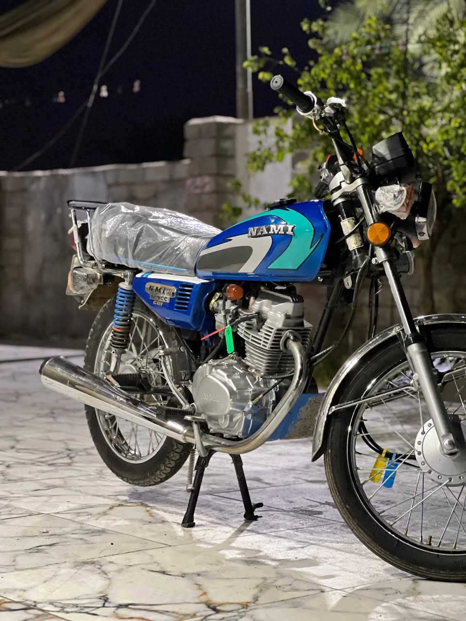 سلام عليكم نامه لبيع رقم وسنويه تنتهي ب2030جديده بمعانه الكلمه تعمير صارلها اقل من شهر كله جديد وغراض نامه اول تبديله دهن كلشي شغال مابيها اي نقص سعر مليونين مكان بصره قرنه رقم متواجد بس وتساب ***********
