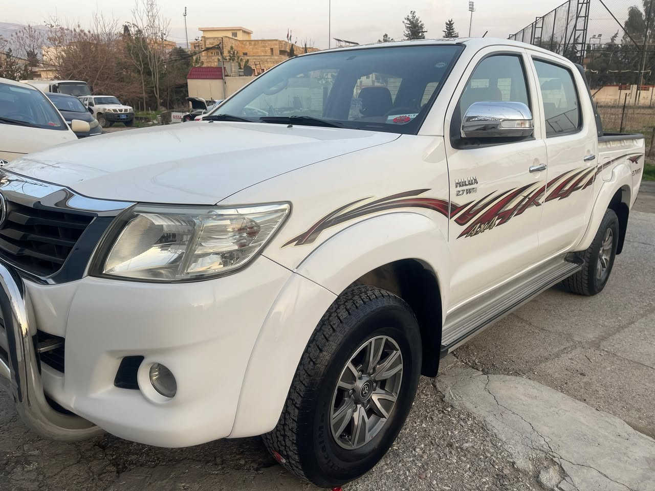 سلام عليكم اخوان
تويوتا هايلوكس فلاونزا للبيع 

دعاميه للدعاميه بشرط. سنويه بأسمي 

مجدد لل ٢٠٣٠

تخم تاير جديد 

صدر جديد 

محرك مابي اي صوت و ما مفتوح 

سياره زيرو مال شركة  سليمانية

ماشيه٢٢٠ الف حقيقي
فقط شبرين صبغ بي من الدوسه  

مكاني سليمانيه

***********
