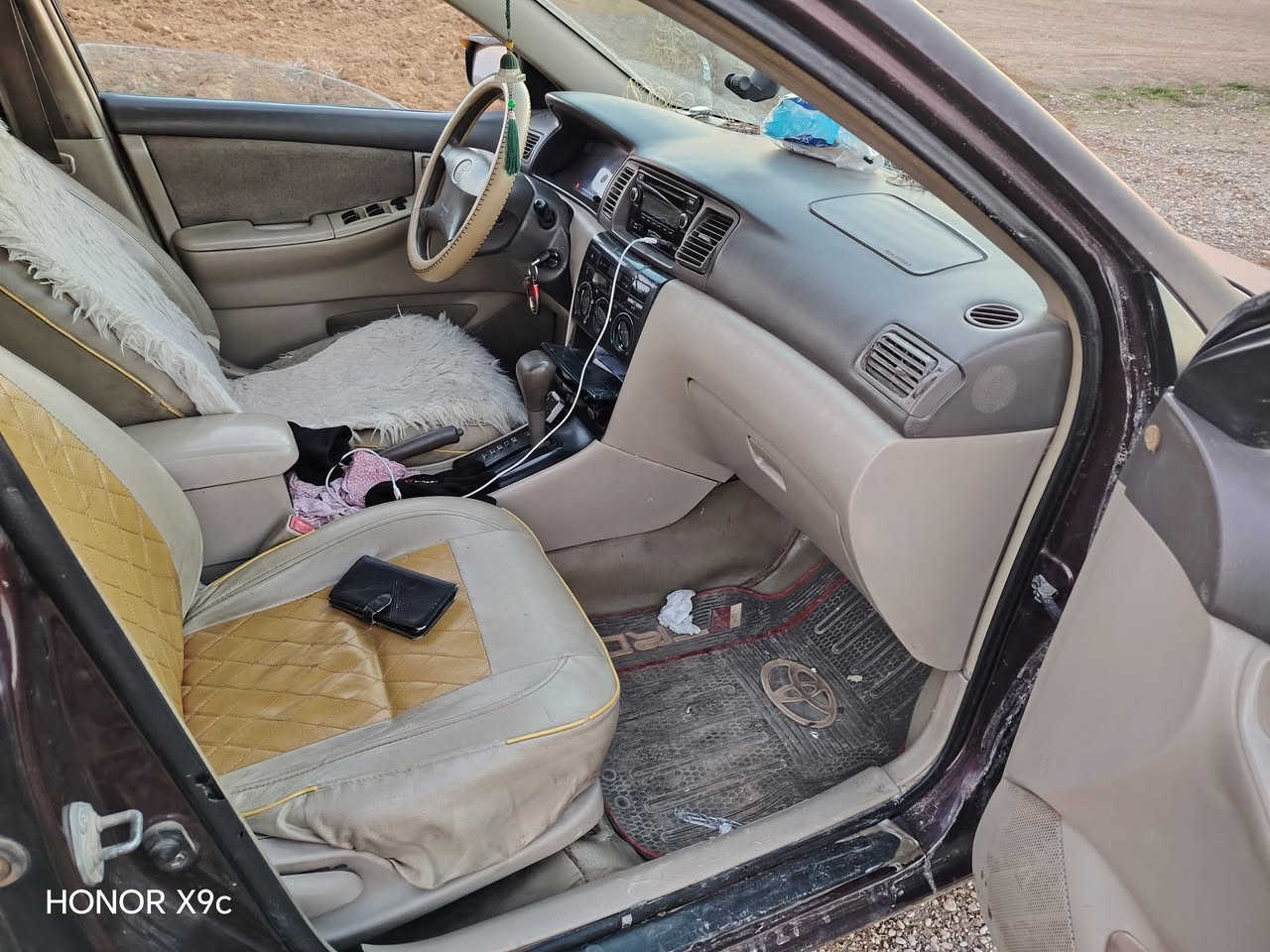 السلام عليكم للبيع كورلا ٢٠٠٤سعودي محسن تبريد تدفه Absاربعه دسك مصبوغه عام بدون حادث شرط محرك 1800 گير مكفولات سعر ٧٧ وبيها مجال ***********
