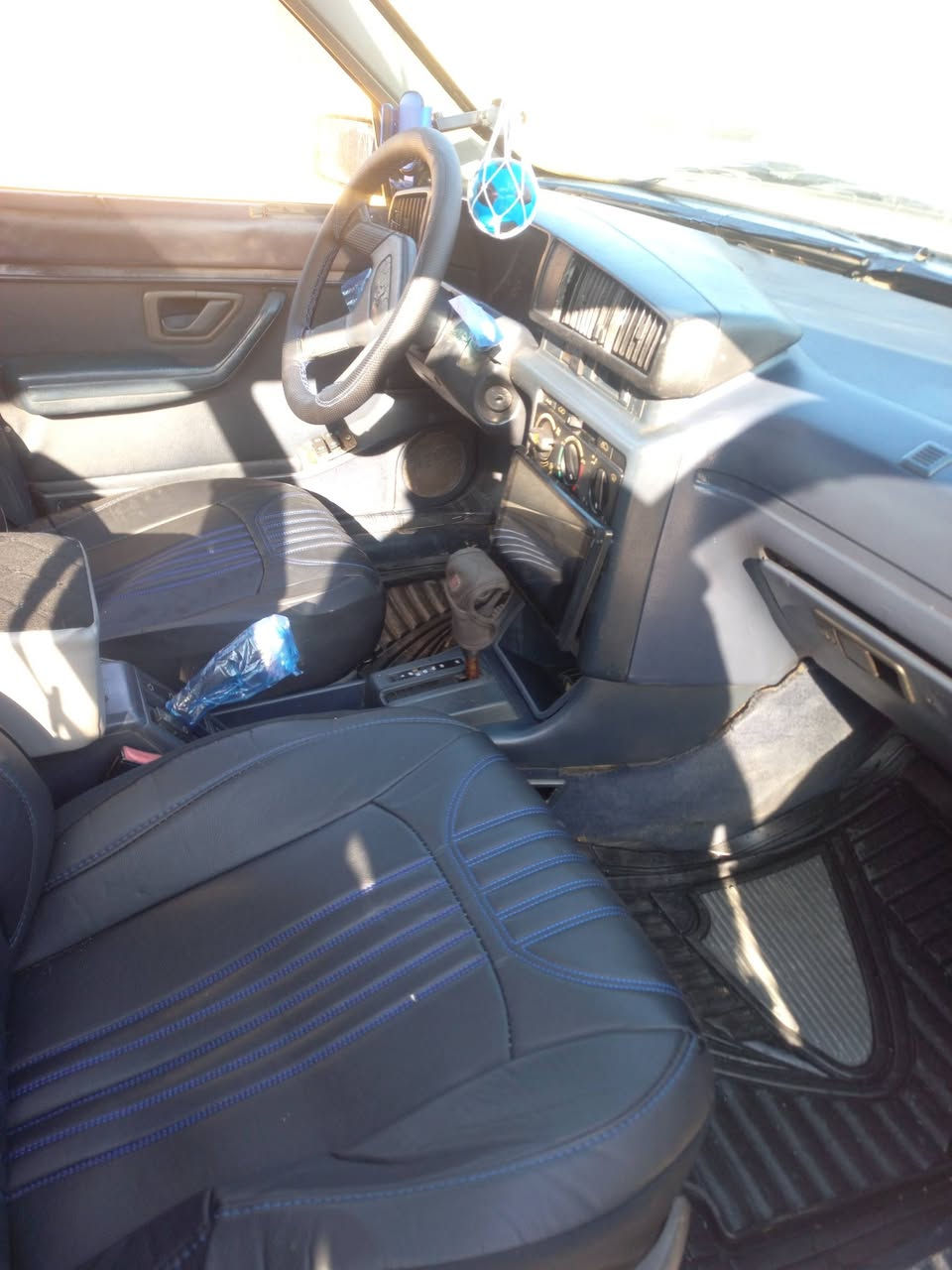 بيجو 405
سنويه ٢٠٢٧ 
مكينه بدايه صرف 
كير توماتيك شرط 
بدون صبغ بدون خياسنات 
كوبون بانزين 
داخل نضيف دوشمه جديده خارج كدام العين 
صاحبها موجود رقم نينوى مشروع وطني
تايرات اربعه جديده 
وايرامنيه شغاله كامله 
تدفئه تبريد شغال
السعر خاص او اتصل ع رقم 
***********
