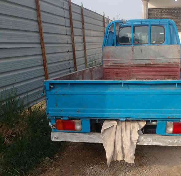 بيع سياره كيا حمل رقم بغداد موديل ٩٤ وباسمي سعر ٤٣ وبيها مجال ***********
