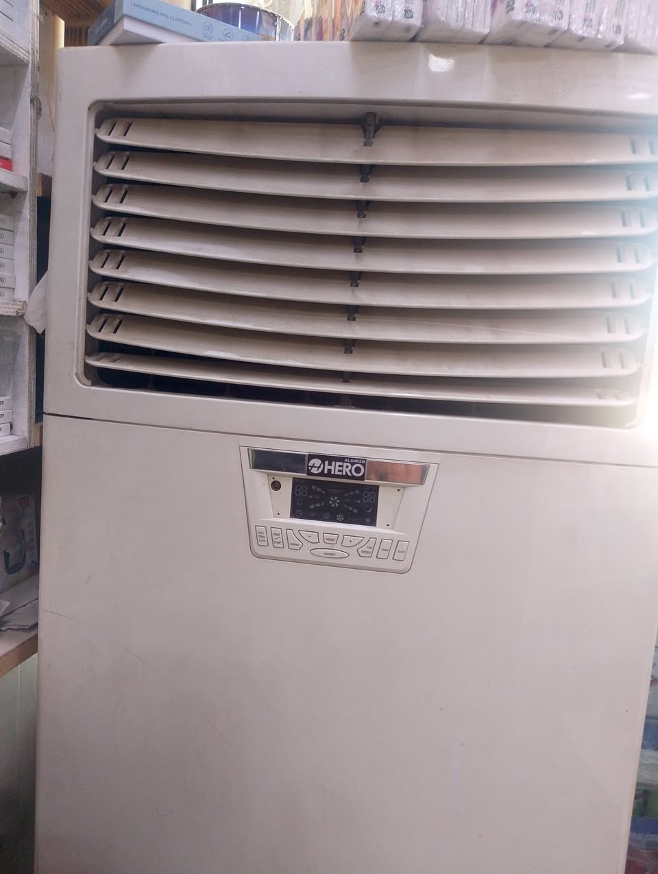 سبلت هيرو للبيع شغال علفحص تجي تشغل وتاخذه اب٥٠٠وبي مجال بصيط
مشخاب شارع الاطفاء***********
