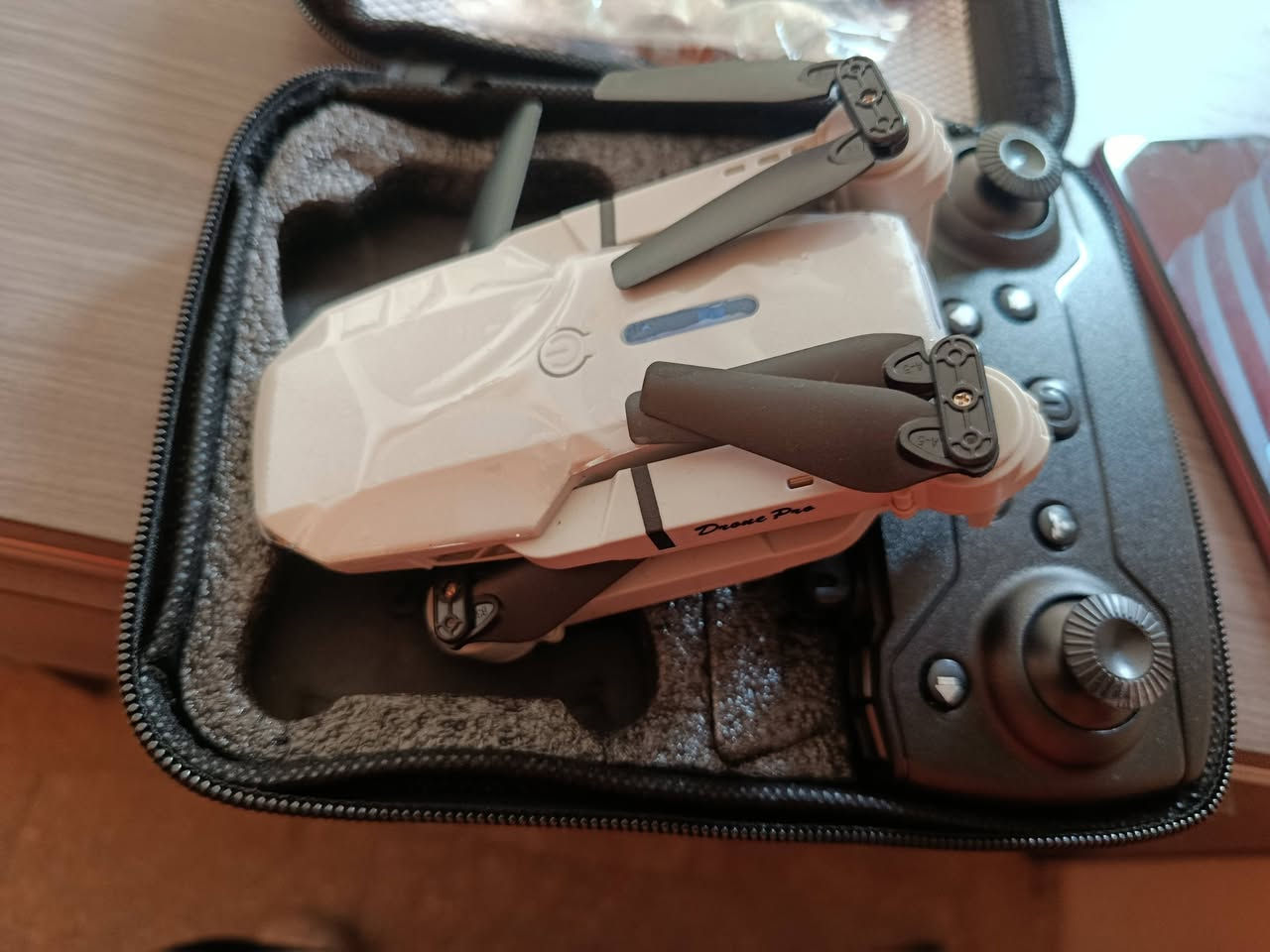 سلام عليكم 
درون للبيع مال امزون ماعرف شنوو نوعيته الشراء يتصل 
***********
