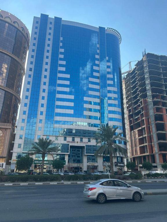 ✨ عمرة شهر رمضان المبارك
رحلة إيمانية متكاملة… تنظيم عالي وراحة من البداية للنهاية 
⏳ مدة البرنامج: من 35 إلى 40 يوم
🕋 ثلاث عمرات في سفرة واحدة:

🚌 أسعار العمرة براً: فقط بــ 850 دولار 
🏢 فندق زهرة السعد 4

✅ البرنامج يشمل:
• تأشيرة العمرة
• تذاكر السفر 
•باصات حديثة VIP 
 • النقل والسكن في مكة والمدينة
 • الإرشاد الديني
 • كادر إداري وكادر خدمة
 • زيارة الأماكن الدينية والتاريخية في مكة والمدينة
 • ضيافة في الطريق
 • وجبتين طعام في الطريق 
 • مبيت في شاليهات ومزارع حائل مع وجبة فطور
 • 🎁 هدايا مميزة:
 • حقائب سفر (كبيرة + صغيرة)
 • إحرامات رجالية
 • حجابات نسائية مع وشاحات وقبعات

📌 ملاحظة:
على الراغبين بمرافقتنا تسليم الجواز في اسرع وقت 

📞 للحجز والاستفسار:
***********

العنوان صلاح الدين الشرقاط ناحية آشور قرية اعويجيله

شركة رحلة نسيم الجنة للحج والعمرة
خدمتكم شرف… وراحتكم هدفنا
#عمرةرمضان
