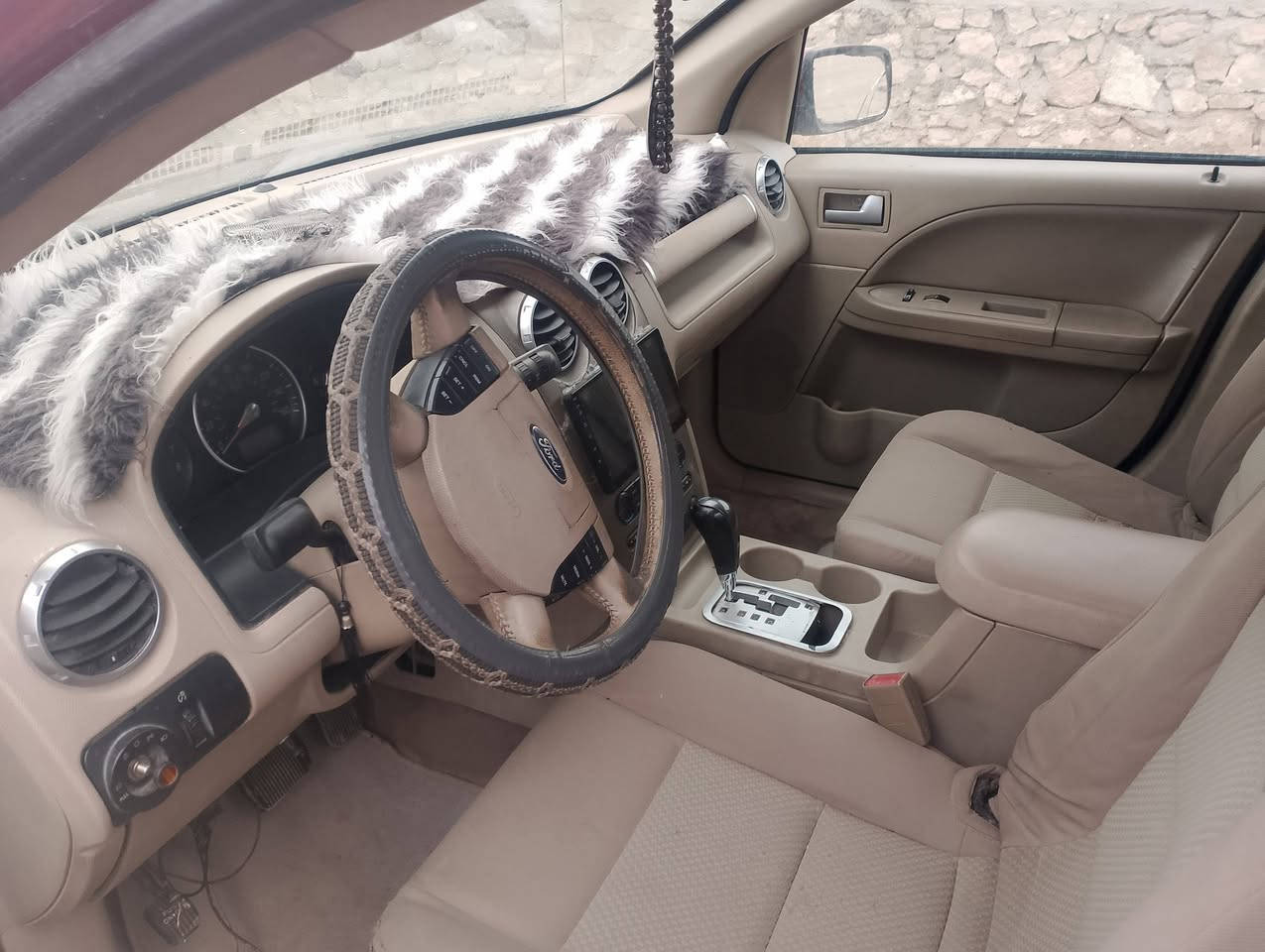 سياره فورد موديل ٢٠٠٥ محوره كير ومحرك سوناتا رقم دولي مسطرة اواجهك مع الشرعي تريد وكاله تريد تحويل السيارة السعر ٥٨$ ورقه وبيهامجال غرب الموصل التواصل هاتف ***********
