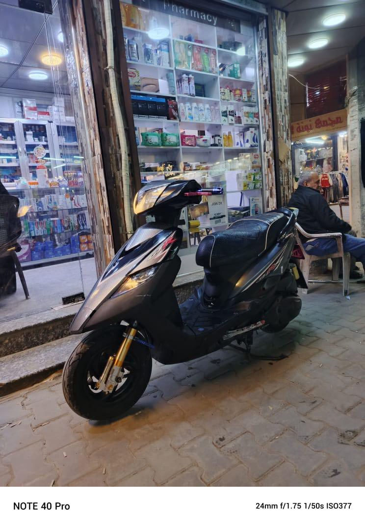 اسلام عليكم من رخصت الادمن دراجة ثعلب  نكره سلف مكفولة كفالة عامة صارلهة 4اشهر من نازلة من رمبه دراجة برغي ما ملعوب بيهة دراجة خرسة باقي المواصفات اتواصل واتسب والمازنجر *********** تواصل هاذا رقمي  سعر خاص 🤎
