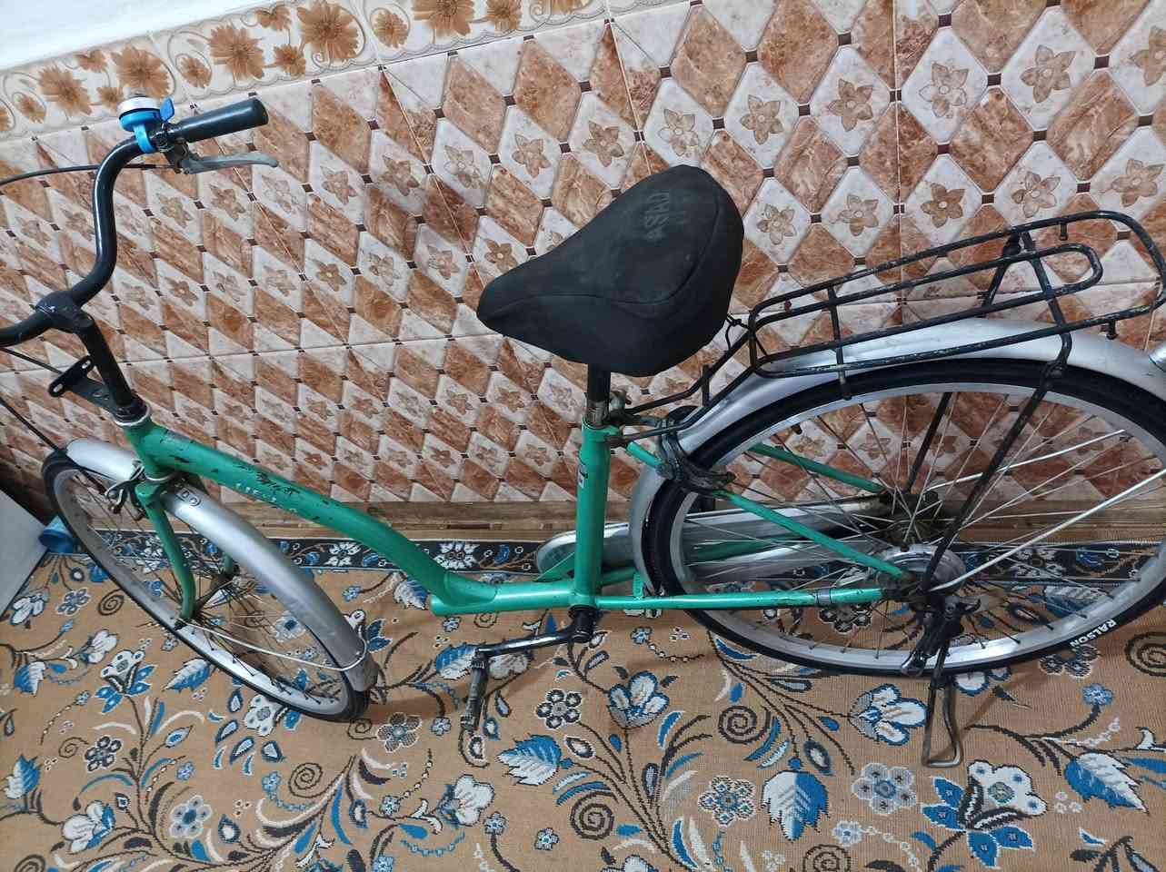 بايسكل بناتي ياباني نظيف للبيع السعر 65 وبيه مجال الناصريه مركز حي الثوره موبايل ***********
