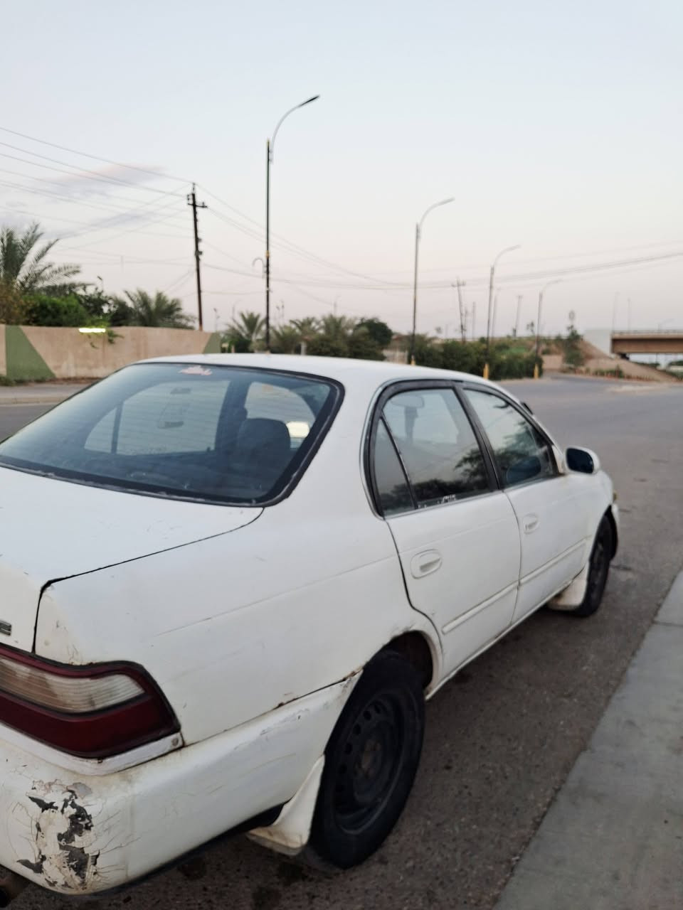 كورلا للبيع موديل 94 
_محرك 1400 
_صدر كفالة 
_ كشره كدامك 
كفالة من الكص ونقل الجثة والدعمة القوية 
بأسمي السيارة التحويل ثاني يوم سنويته لل30 
السيارة تريد فلوس وماعندي فلوس ارتبه لذلك قررت ابيعه 
كدامك السيارة اي سؤال اي استفسار اتصل .. 
السعر 43 وبيه مجال للشراي 
***********
***********
