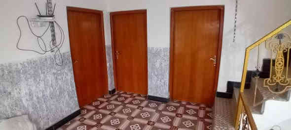 السلام عليكم ورحمه الله وبركاته 

يوجد لدينا بيت للبيع مستعجل جدا تفاصيل البيت المساحه 110متر. طابقين الطابق الثاني 3غرف نوم او جوه استقبال او غرفه وهول او مطبخ او طارمه 
طابو زراعي العنوان حله سياحي حي السلام السعر 
 65او بي مجال للاستفسار الاتصال على الرقم التالي 

***********
