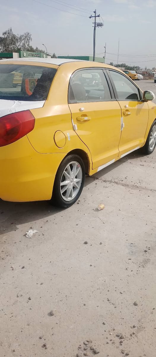 فلاوين سيدان رقم بغداد دولي  شرط التحويل محرك كير مكفول سياره جاهزه لاضربه لا تبديل سعره 33مكاني بغداد ***********
