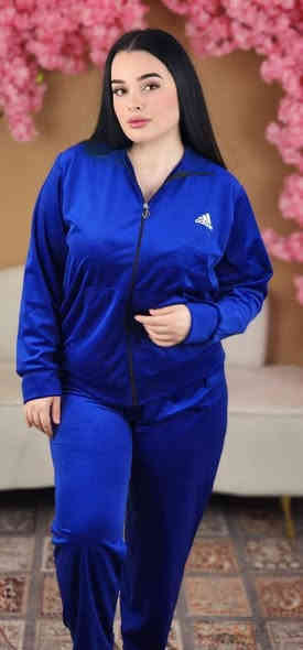 قناة تلغرام👈👈 https://t.me/vfdjb
#تكرار
#الموديلات_المختلفة_جملة _فقط

تراكسود قديفة رياضي اديداس
L xl xxl
سعر الدرزن 90  الف

درزن 4 لون
واتساب👈👈 ***********
