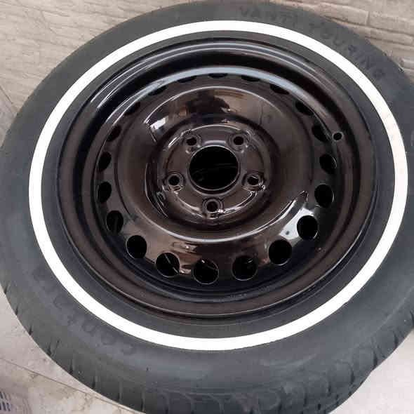 تخم تاير جديد حجم 15 ينباع كامل 
غير مواجد على فيس ***********
