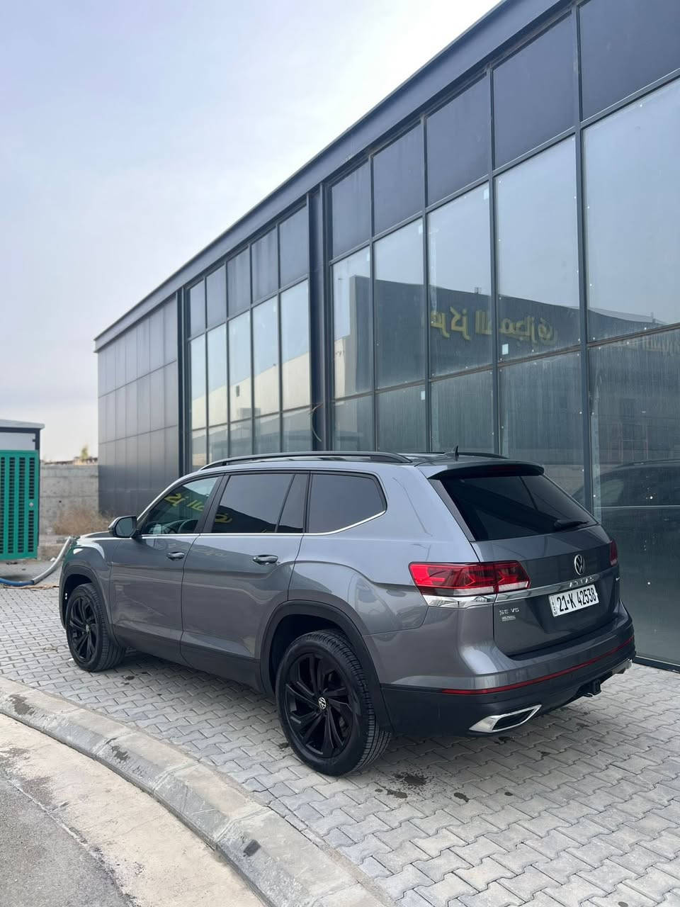 سلام عليكم
فولكسفاغن اطلس 
2023 SE V6
ماشيه 35 ألف ميل 
حادثه ربع جاملغ سكن بدون دواخل
حجم محرك 3600
7 راكب 
مواصفات 
تشغيل عن بعد 
مثبت سرعه 
كأمره خلفيه 
صندوق كهربائي 
مستشعر وقوف 
تدفئه المقاعد 
نظام بريك الطوارئ
رادار 
السياره فول مواصفات 
رقم سياره سليمانيه 
مكان سياره سليمانيه 
سعر 265 بي مجال 
رقم ***********
