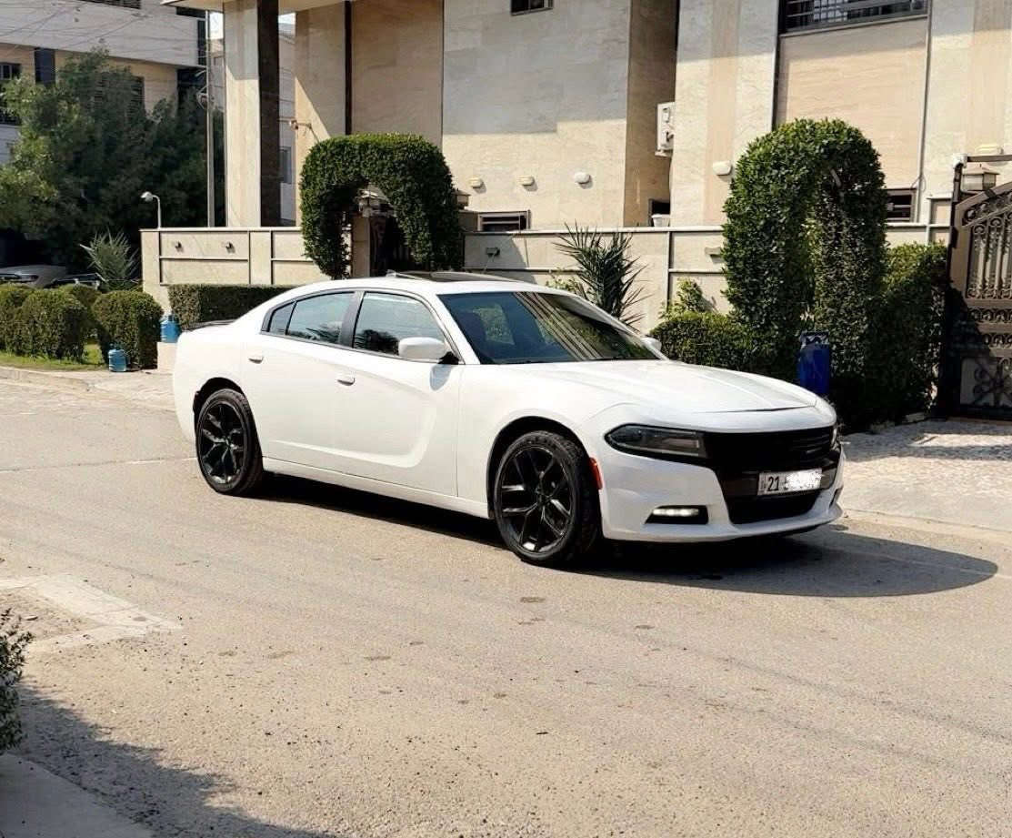 السلام عليكم 
جارجر موديل  2019  SXT  امريكي كلين فول 1/1 فتحة رادار 
مكفولة كلين 
السعر 215 وبيها مجال 
الاتصال عل رقم  *********** بغداد زيونة
المواصفات فول 1/1 
*بصمة +بصمة ابواب 
*فتحة
*كراسي خزن ميموري 
*كراسي كهرباء امامية
*كشنات تدفئة تبريد 
*استيرن تدفئة تبريد
*كراسي كشنات جلد 
*رادارات جوانب
*تشغيل عن بعد
*نقطة عمياء 
*محرك 6 سلندر 
*شاشة كار بلي
*حساسات امامية وخلفية
*تخم تايرات اصلية
*مري قلاب 
*كامره خلفية
تحكم استيرن 

السعر  215 وبيها مجال

الاتصال عل رقم ***********
بغداد زيونة
