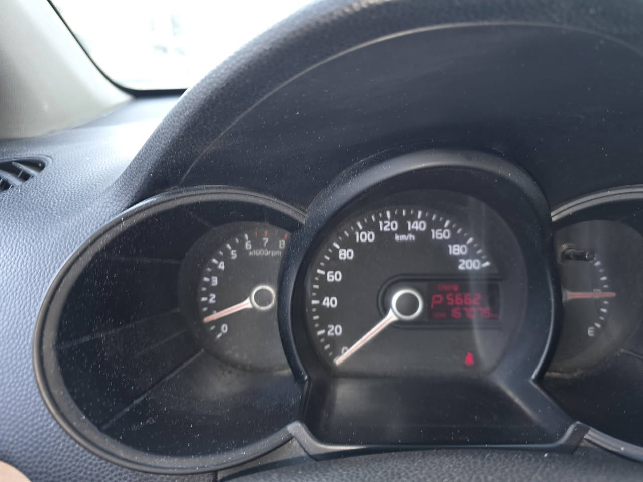 السيارة الاقتصادية والمرغوبه 

✨✨كيا بيكانتو 2014 هاتشباك ✨✨

وارد امريكي  رقم اربيل الدولي الجديد سنوية منتهيه تريد بالتحويل التجديد عليه او ع مشتري وينخصم من السعر حسب الاتفاق 

كفاله المحرك والكير والصدر دواخل سليمة بيها صبغ وقطعة تبديل سيارة استخدام شخصي

تعتبر السيارة خياراً ممتازاً للاستخدام اليومي نظراً لصغر حجمها واستهلاكها المنخفض للوقود

بأسمي تحويل مباشر 

 ✨مواصفاتها✨

گير اوتماتيك 3 وضعيات

يدات نيكل 

كشنات مطعم نص جلد ومخم

 مري شفط 

وويل كب لونين 

اشاير بالمري 

سويج شخاطة 

تبريد 🥶

فول تحكم استيرن جهتين

تحديد مسار تنبهك عند الخروج عن المسار

حساس تايرات

ويل كب كروم عدد4 

منفذ شحن USB

مكان السيارة : كربلاء

السعر 88 

رقم صاحب السيارة للتواصل 

☎️***********
