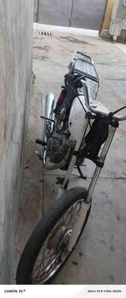 سلام عليكم دراجه إيراني جدام عينك نضافتها 
شغل وخذ تراي سعرها 300 وبيها مجال مكاني قضاء الجبايش  ‏‪***********‬‏
