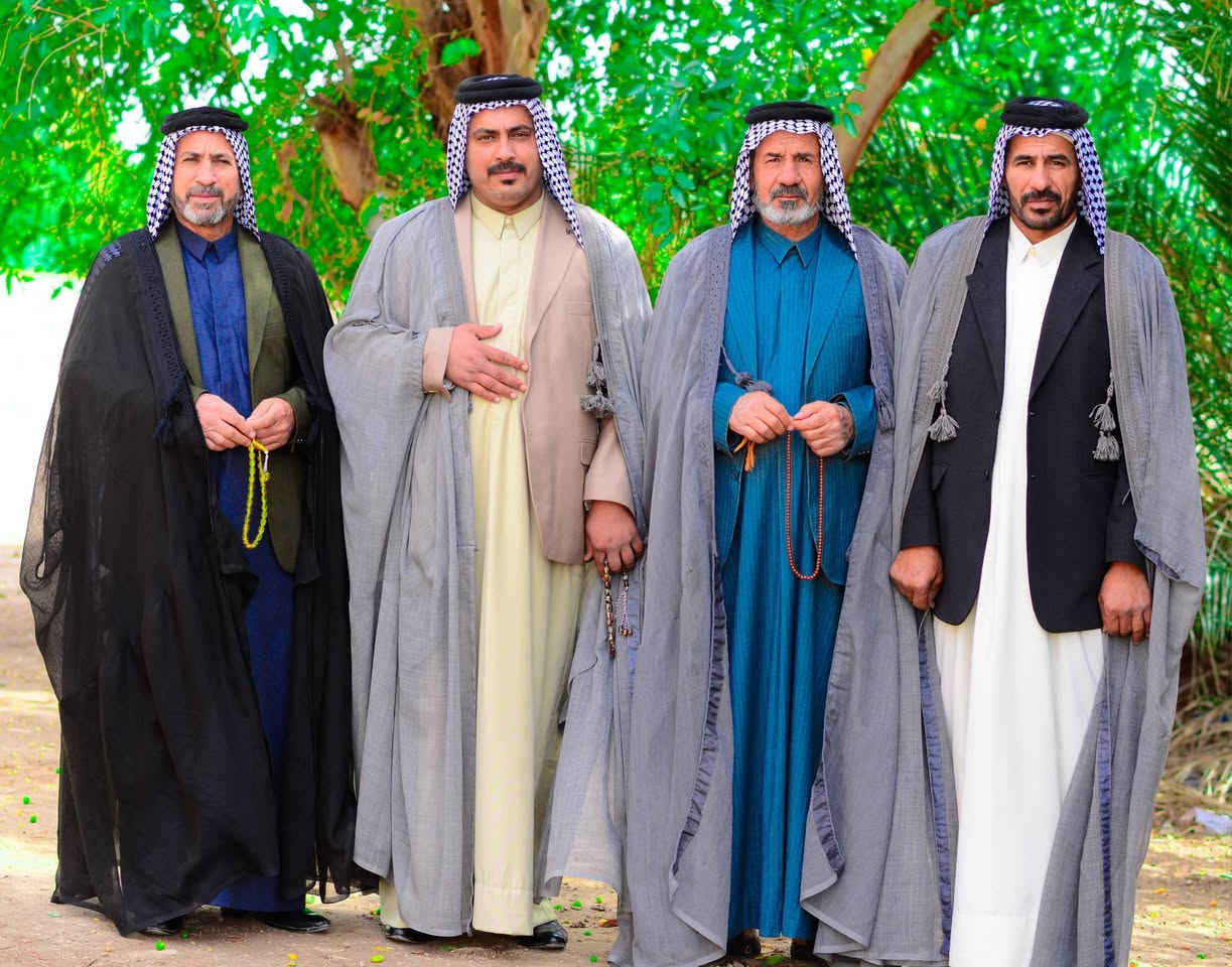 #تصويرنا_اليوم_من_منطقة_البركات 📸
أفراح بيت آل الحاج ناجي عجمي
بمناسبة مشيّة خطوبة الشاب إدريس مايح ناجي عجمي
وبحضور السادات والمشايخ والوجهاء الكرام
الحمد لله تم القبول بكل خير وبركة
مبارك لكم هذه الأفراح، ونسأل الله أن يديمها عليكم 🌹
📸 المصور: إياد العبيدي ***********
https://t.me/qqqqqwwre
