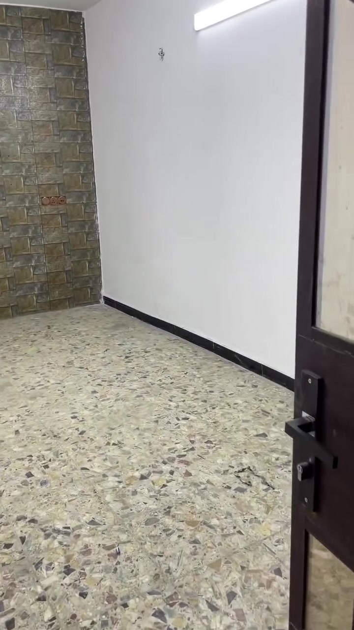 بيت للايجار
مساحه ١٠٠ متر 
حي اور قرب جامع الفردوس 
للاستفسار الاتصالً
***********
