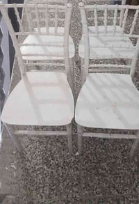 يوجد غراض بيت للبيع كراسي نضيفات للبيع عدد 4 وتنور غازي ومدات عدد 7 زو...