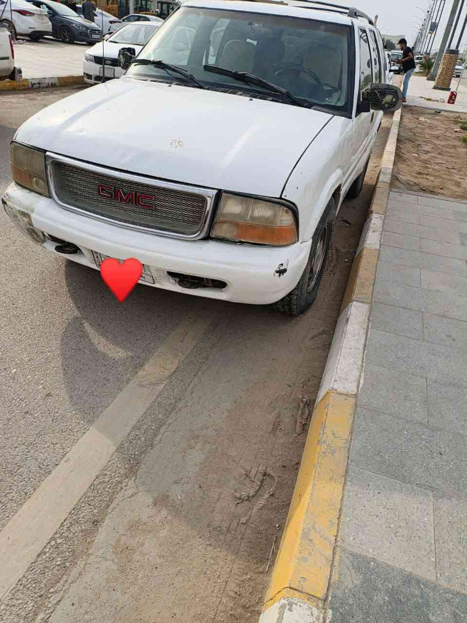 سلام عليكم بلايزر موديل 2000.. رقم بغداد سنويه بعد مامنتهيه. كيرها كايم مكفوله من الصبغ والكص ونقل الجثه مكان بصره ***********
سعرها 40ورقه وبيها مجال

