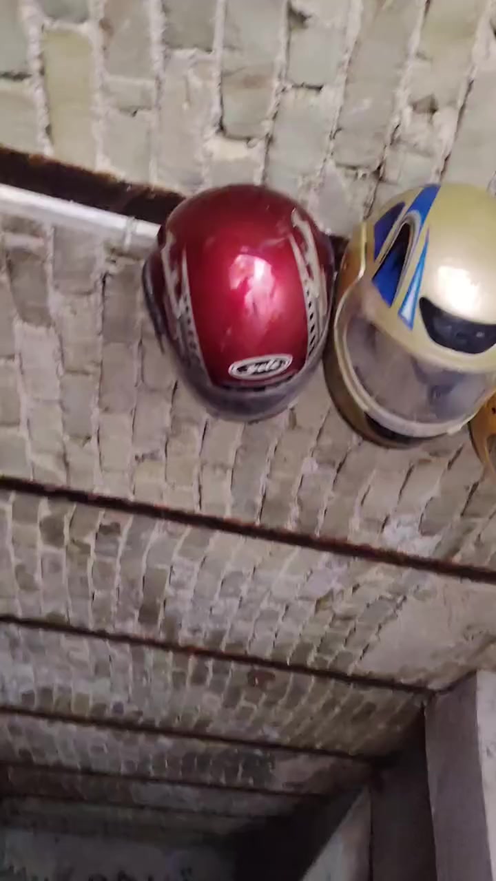 واسط كوت انعمانيه متوفره جميع الخوذ اسعر من 13 الا 8 زورونه بكيم خير ودللو


**إذا كنت صاحب هذا الإعلان وتريد حذفه لأي سبب، رجاءا أرسل رسالة إلى الدعم الفني**