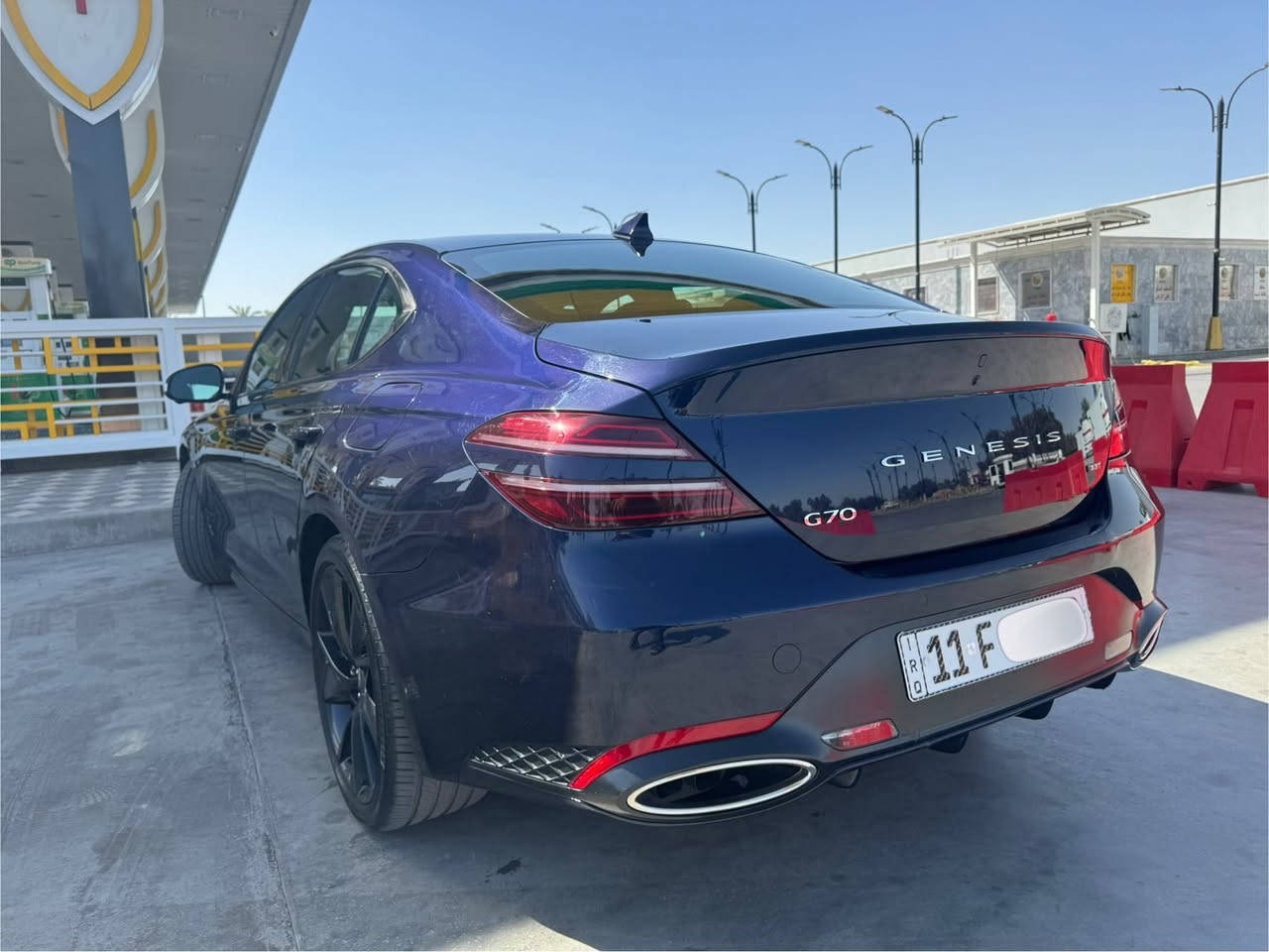 للبيع جنسيس  G70 برستيج سبورت  موديل 2023 ستة سلندر تو ويل فول مواصفات 1/1 كامرات محيطية داتا شو رادار امامي و جانبي كشنات تدفئة تبريد و باقي المواصفات معروفه
حادثها جاملغ و بنيد صبغ قطعتين و شويه بارد و صور الحادث بالمنشور و بالنسبه لتصليحها تجي تشوف السياره شرط وكاله و اني المستورد بعدها على ممشى امريكا 
السعر 225$ او مراوس بسياره بفرق لان محتاج نقد
مكان السياره بغداد
***********
