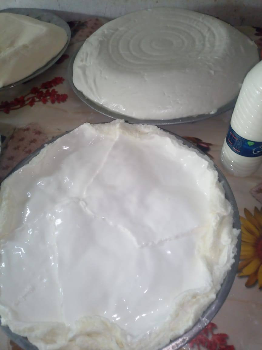 تعلن البان وداطلي محمد العبيدي(ابوريا) عن توفر كيمر عرب درجة اولى  الربع مالته ب4 الاف دينار فقط
وتوفر داطلي حار وطيب ومكسب الكيلوب4  

العنوان مدخل بهرز الشمالي بيت الشيخ ابوزينه

طريق تقاطع بهرز ام الاعظام.مع توفر جبن مالح وجبن عرب حلو..***********
