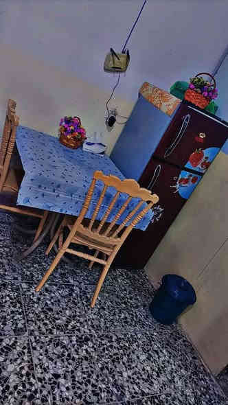 دار للبيع خلفي تجاوز مرقم من الدوله مساحه 80 متر يحتوي على غرفه واستقبال وصاله ومطبخ وحمام وترك السكف سندويش وسقوف ثانويه العنوان ام الكبر ‏‪والغزلان قرب جامع الفردوس خدمات كامله مي مجاري كهرباء تبليط السعر 25 وبي مجال للاستفسار واتساب ‪0771 360 6109
