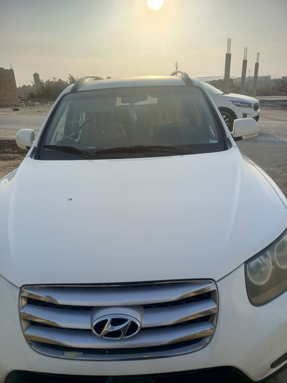 السلام عليكم ورحمه الله وبركاته سنتافي٢٠١٢ أربعة سلندر خليجي رقمها أربيل القديم مكفوله  كفاله عامه ماعدا صبغ بالهلال الچاملغ الخلفي جهة العبري كامل مواصفات السنتافي موجود وشغال مكان السياره الكوفه السعر ١٣٥ وبيها مجال الشراري مراسله الصفحه او الرقم *********** فيه وتساب
