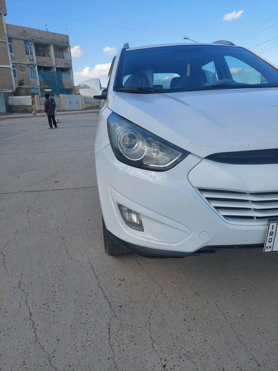 السلام عليكم 
توسان للبيع خليجيه ١٢  قطعه صبغ محرك كير كفاله 
ادمه منظومة الماء والبنزين بلكامل تبريد ثلج 
تخم تايرات اخوان سياره جاهزه  رقم اربيل الجديد 
*********** بي وات ساب اسف على الإطالة...
السعر  ١٣٥
