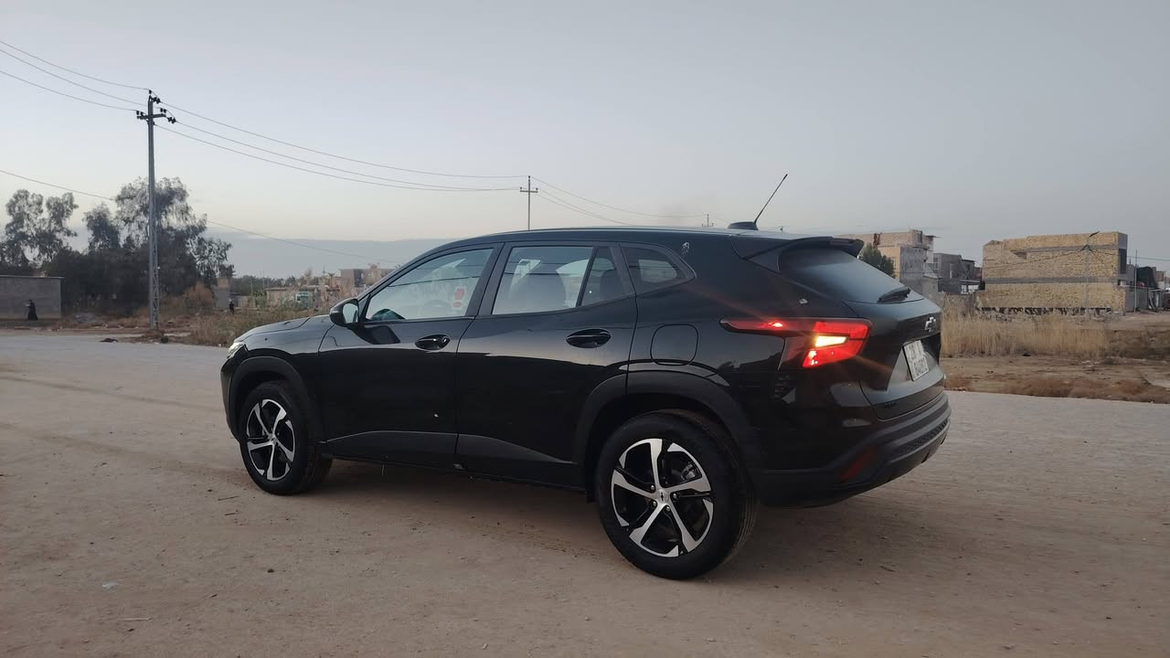 السلام عليكم
شوفر ليت تراكس موديل 2024.وارد امريكي. بيه جاملغ وباب وبنيد بدون داخل  ماشيه 17
رقم نجف تحويل ثاني يوم   مراوس يرهم 
شعندك نزل واتساب. مكاني بابل 
فه السياره  RS.  
***********
