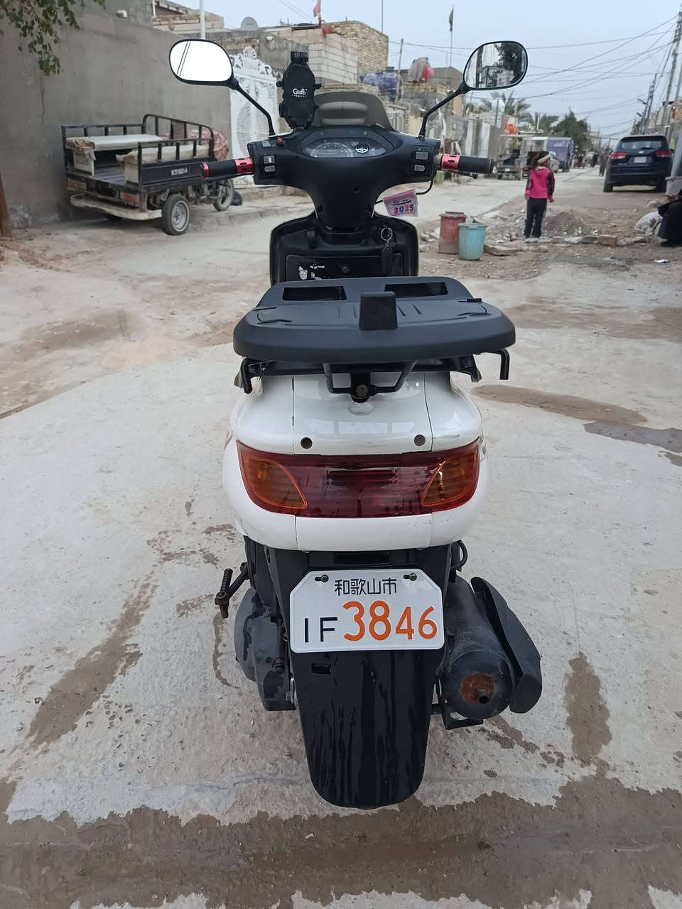 فراشه فحل حاويه محرك  شرط مامفتوح نضيفة سلف هندر كهربائيات كله شغال  575 بيهه مجال  *********** مكاني نجف
