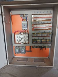 لوحة توزيع كهرباء • حماية دوائر • البصرة