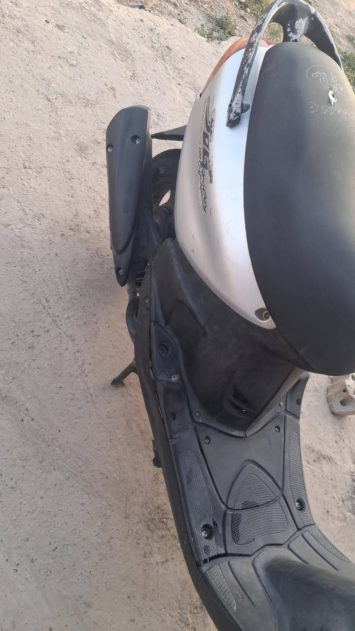 (سلام عليكم دراجة ماكس 120 قجمة) 
(للبيع السعر 350) رقم الهاتف   ***********
