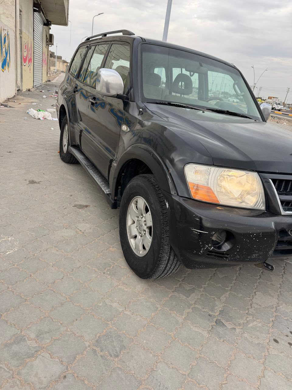 سلام وعليكم جيب باجيرو موديل 2007 كفاله من الكص وضربه وصبق مكينه وكير جدد تخم تاير حداد جديد تبريد ثلج سعر 53 وبيه مجال ادوات رقم الهاتف *********** لعنوان البصره
