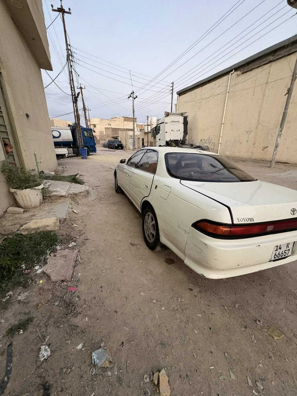 السلام عليكم تيوتا مارك2 (نفخ) موديل2000 مكينة ونجي بيها صبغ عام وتأخير بالبك ما اعرف شنو بي  بأسمي تحويل ثاني يوم سنوية لل2030السعر50 وبيها مجال بسيط الشراي فقط يتصل ***********
